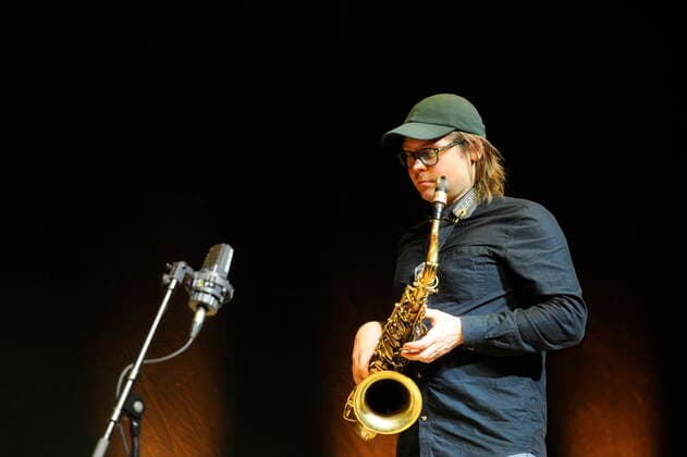 Der schwedische Tenorsaxophonist Otis Sandsjö in der Essener Philharmonie. Swedish tenor saxophonist Otis Sandsjö at the Philharmonie Essen. Essen NRW DEU;DE;GERMANY;DEUTSCHLAND;ALLEMAGNE