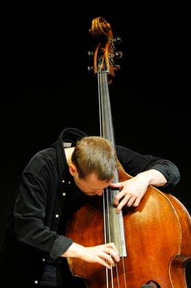 Der schwedische Jazz-Bassist Petter Eldh in der Essener Philharmonie. Swedish jazz bassist Petter Eldh at the Philharmonie Essen. Essen NRW DEU;DE;GERMANY;DEUTSCHLAND;ALLEMAGNE