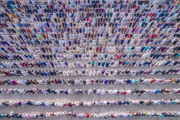 January 22, 2022, Barishal, Barishal, Bangladesh: Aerial view shows People attending a Muslim Funeral of a person who lost the battle against new Covid-19 OMICRON Variant in Barishal, Bnagladesh. Barishal Bangladesh - ZUMAr337 20220122_zip_r337_009 Copyright: xMustasinurxRahmanxAlvix