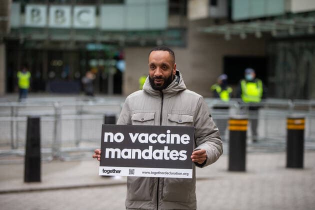 January 22, 2022, London, England, United Kingdom: Thousands of anti-vaccine protesters stage a demonstration outside London headquarters of BBC. London United Kingdom - ZUMAs262 20220122_zip_s262_022 Copyright: xTayfunxSalcix