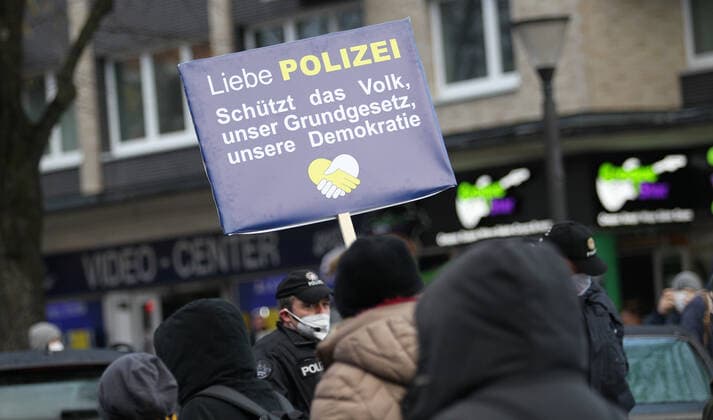 Demonstration of critics of the Corona measures in Barmbek The kick-off rally took place on Bert Kaempfert Platz From there, the protest marched in the direction of Fuhlsbüttel The demonst