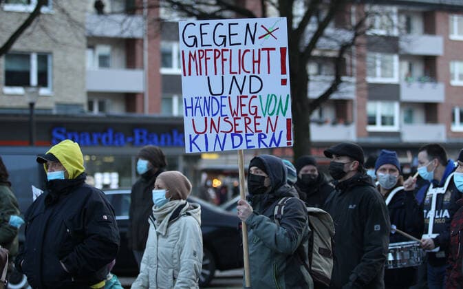 Demonstration of critics of the Corona measures in Barmbek The kick-off rally took p