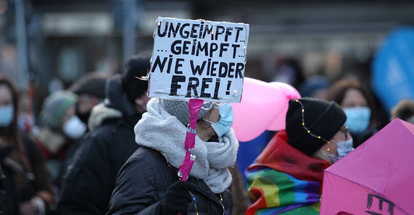 Demonstration of critics of the Corona measures in Barmbek The kick-off rally took place on Bert Kaempfert Platz From there, the protest marched in the direction of Fuhlsbüttel The demonst