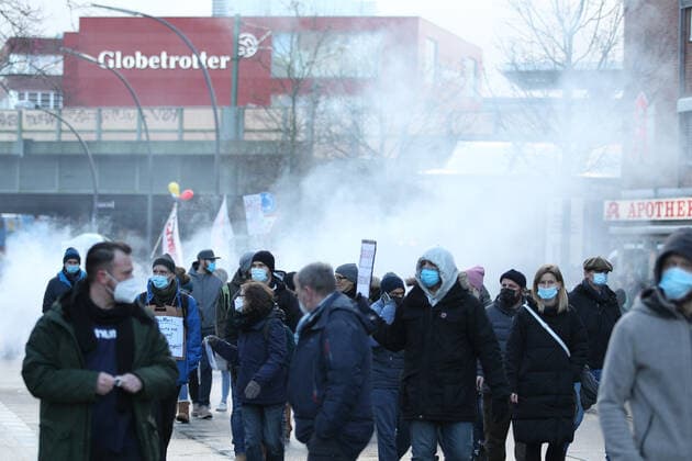 Demonstration of critics of the Corona measures in Barmbek The kick-off rally took place on