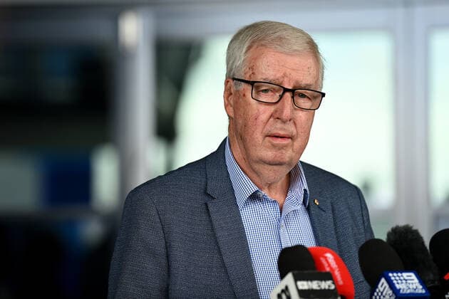 DOMINIC PERROTTET PRESSER, Association of Independent Schools NSW CEO Dr Geoff Newcombe speaks to the media during a press conference at Lidcombe Public School in Sydney, Sunday, January 23, 2022. ( NO ARCHIVING, EDITORIAL USE ONLY, NO USE IN BOOKS WITHOUT CONSENT SYDNEY NSW AUSTRALIA  Copyright: xBIANCAxDExMARCHIx 20220123001616060255