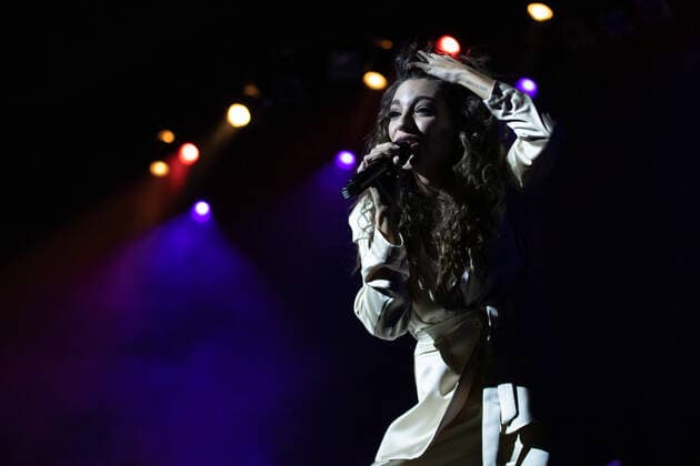 Ana Guerra performs live in Seville, Spain Seville, Spain. 22nd, January 2022. The Spanish singer Ana Guerra performs a live concert at the Teatro de la Real Maestranza in Seville. Seville Andalusia Spain  Copyright: xGonzalesxPhoto MarioxDiazxRaserox