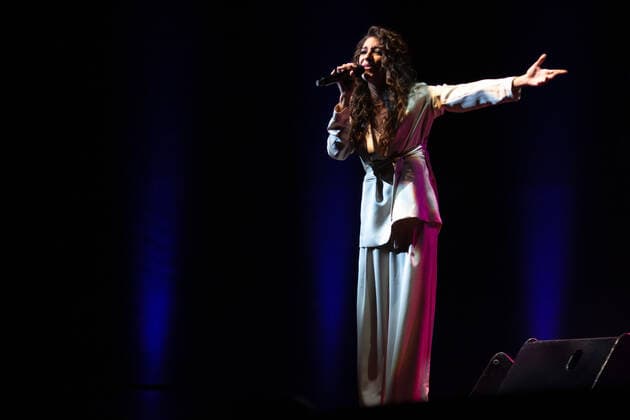 Ana Guerra performs live in Seville, Spain Seville, Spain. 22nd, January 2022. The Spanish singer Ana Guerra performs a live concert at the Teatro de la Real Maestranza in Seville. Seville Andalusia Spain  Copyright: xGonzalesxPhoto MarioxDiazxRaserox