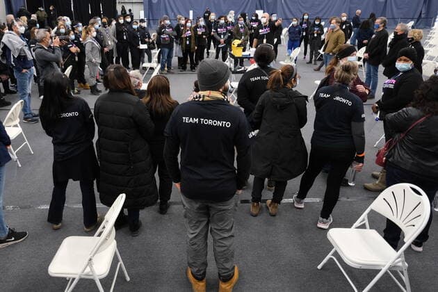 January 23, 2022, Toronto, ON, Canada: Volunteers prepare to open a vaccine clinic in Toronto on Sunday Jan. 23, 2022. Toronto officials officially opened a one-day COVID-19 vaccination mega-clinic in the city s northwest on Sunday. Toronto Canada  - ZUMAc35_ 20220123_zaf_c35_029 Copyright: xR.J.xJohnstonx
