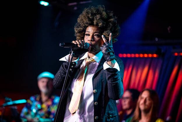 Honolulu, HI- January 23, 2022: Macy Gray performs at Blue Note Hawaii at Outrigger Waikiki Resort in Honolulu, HI on January 23, 2022. Copyright: xErikxKabikxPhotography xMediaPunchx