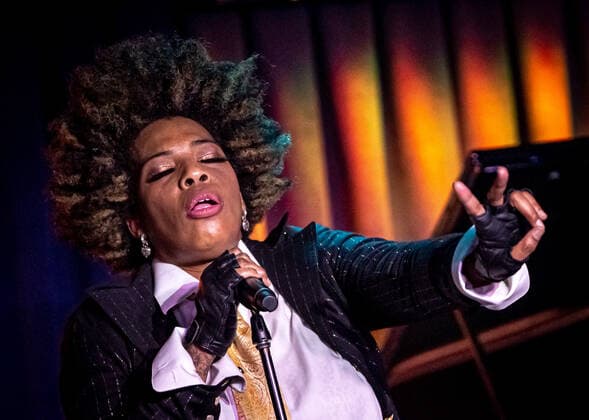 Honolulu, HI- January 23, 2022: Macy Gray performs at Blue Note Hawaii at Outrigger Waikiki Resort in Honolulu, HI on January 23, 2022. Copyright: xErikxKabikxPhotography xMediaPunchx