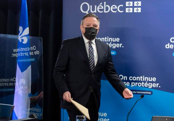 January 25, 2022, Montreal, PQ, Canada: Quebec Premier Francois Legault arrives for a COVID-19 press briefing in Montreal, Tuesday, January 25, 2022. Montreal Canada  - ZUMAc35_ 20220125_zaf_c35_018 Copyright: xGrahamxHughesx