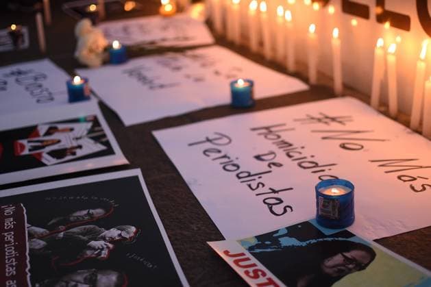 Bilder des Jahres 2022, News 01 Januar News Themen der Woche KW04 News Bilder des Tages Mexiko, Gedenkveranstaltung für getötete Journalisten in Xalapa January 25, 2022: Journalists in Xalapa demonstrate for the murders of Margarito MartoÂ­nez, Lourdes Maldonado and Jose Luis Gamboa, journalists murdered in this year 2022. - ZUMAqp1_ 20220125_zip_qp1_007 Copyright: xHectorxAdolfoxQuintanarxPerezx