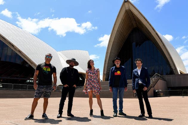 AUSTRALIA DAY 2022 SYDNEY, (L-R) Former Noiseworks frontman Jon Stevens, INXS founding member Andrew Farriss, singer Amber Lawrence, Goanna frontman Shane Howard, and Australian Day Creative Director John Foreman OAM pose for a photograph ahead of the Australia Day Live concert during Australia Day 2022 celebrations, in Sydney, Wednesday, January 26, 2022 ( NO ARCHIVING, EDITORIAL USE ONLY, NO USE IN BOOKS WITHOUT CONSENT SYDNEY NSW AUSTRALIA  Copyright: xBIANCAxDExMARCHIx 20220126001617220478