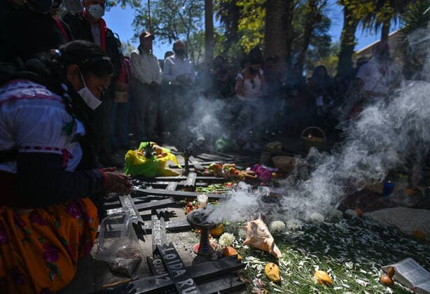 11th Anniversary Of The Death Of Bishop Samuel Ruiz Commemorated In Chiapas Hundreds of indigenous people from the villages surrounding San Cristobal de las Casas, took part in a pilgrimage and mass on the 11th anniversary of the death of Catholic Bishop Samuel Ruiz. Ruiz is best known for his role as mediator during the conflict between the Zapatista Army of National Liberation (EZLN) and the Institutional Revolutionary Party (PRI). Ruiz s diocese helped some hundreds of thousands of indigenous Maya people in Chiapas who were among Mexico s poorest marginalized communities. On Tuesday, January 25, 2022, in San Cristobal de las Casas, Chiapas, Mexico. San Cristobal de las Casas Mexico  Copyright: xArturxWidakx originalFilename: widak-11thanni220125_npeMa.jpg