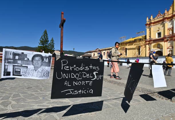 Mexican Journalists Demand End To Killings Photos of murdered journalists displayed in front of the Cathedral of San Cristobal de las Casas, during a nationwide protest against violence against journalists in Mexico. Journalist Lourdes Maldonado Lopez was shot dead on the 24 January 2022 in her car outside her home in Tijuana, marking the third murder of a journalist in the country this year. On Tuesday, January 25, 2022, in San Cristobal de las Casas, Chiapas, Mexico. San Cristobal de las Casas Mexico  Copyright: xArturxWidakx originalFilename: widak-mexicanj220125_npJxq.jpg