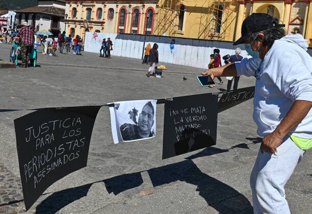 Mexican Journalists Demand End To Killings Photos of murdered journalists displayed in front of the Cathedral of San Cristobal de las Casas, during a nationwide protest against violence against journalists in Mexico. Journalist Lourdes Maldonado Lopez was shot dead on the 24 January 2022 in her car outside her home in Tijuana, marking the third murder of a journalist in the country this year. On Tuesday, January 25, 2022, in San Cristobal de las Casas, Chiapas, Mexico. San Cristobal de las Casas Mexico  Copyright: xArturxWidakx originalFilename: widak-mexicanj220125_npN3F.jpg