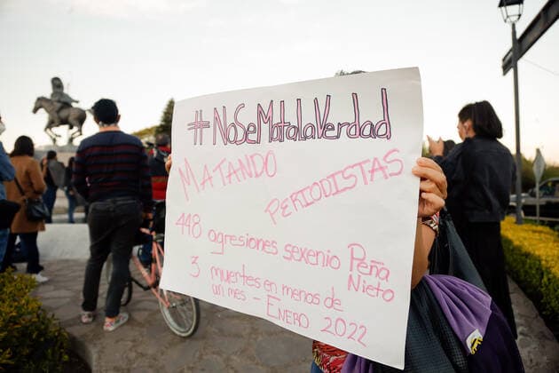 January 25, 2022, Queretaro, Mexico: A protester holds a placard during a demonstration against the murder of the three journalists Jose Luis Arenas, Margarito Martinez and Lourdes Maldonado..From 2000 to date, ARTICLE 19 has documented 148 murders of journalists in Mexico, possibly related to their work. Of the total, 136 are men and 12 are women. Queretaro Mexico - ZUMAs197 20220125_zaa_s197_171 Copyright: xCesarxGomezx