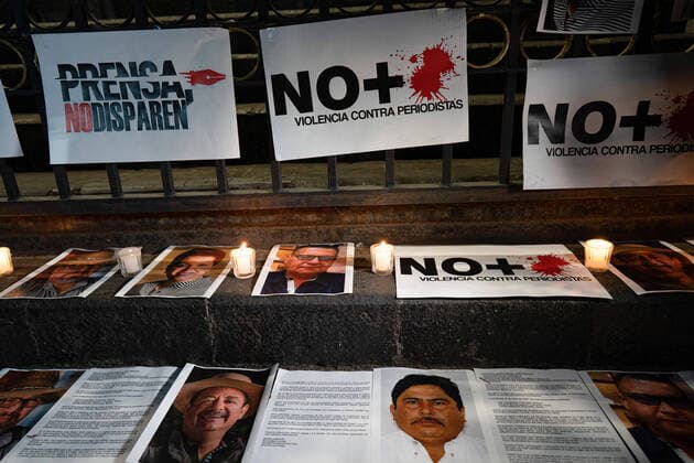 January 25, 2022, Mexico, Federal District, Mexico: Various pictures and signs showing journalists who have been murdered in Mexico are seen during the demonstration..Following the murder of three Mexican journalists in the first weeks of 2022, hundreds of journalists came together to protest outside the offices of the Ministry of Interior in Mexico City. It was part of a simultaneous national protest that took place 38 cities. Mexico Mexico - ZUMAs197 20220125_zaa_s197_172 Copyright: xLexiexHarrison-Crippsx