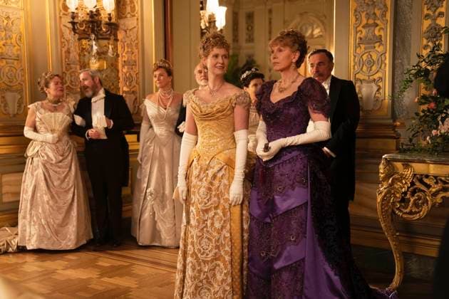 RELEASE DATE: January 24, 2022 TV series. TITLE: The Gilded Age. STUDIO: . CREATOR: Julian Fellowes. PLOT: A wide-eyed young scion of a conservative family embarks on a mission to infiltrate the wealthy neig ring clan dominated by ruthless railroad tycoon George Russell, his rakish son, Larry, and his ambitious wife, Bertha. STARRING: Cynthia Nixon and Christine Baranski. Newport USA  - ZUMAl16_ 20220124_skg_l16_486 Copyright: xHBOx