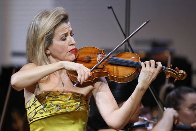 MOSCOW, RUSSIA - JANUARY 29, 2022: German violinist Anne-Sophie Mutter performs at Tchaikovsky Concert Hall during a gala concert celebrating 100 years since the opening of the Moscow Philharmonic Society. Artyom Geodakyan TASS  TS1209E2