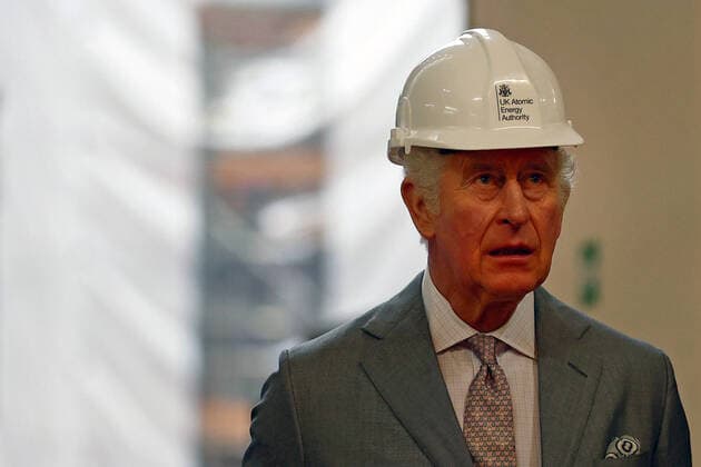 . 31 01 2022. Abingdon, United Kingdom. Prince Charles during a visit to the UK Atomic Energy Authority in Abingdon, United Kingdom.  xPoolx xi-Imagesx IIM-23053-0014