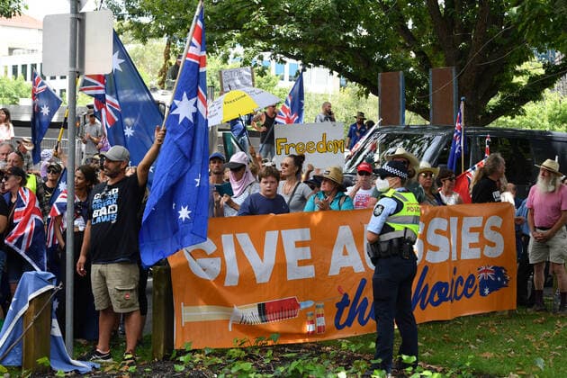 COVID19 VACCINATION PROTEST CANBERRA, Protesters are seen during an anti-vaccination rally outside the National Press Club of Australia where Prime Minister Scott Morrison will speak in Canberra, Tuesday, February 1, 2022. ( NO ARCHIVING, EDITORIAL USE ONLY, NO USE IN BOOKS WITHOUT CONSENT CANBERRA ACT AUSTRALIA  Copyright: xMICKxTSIKASx 20220201001618936127