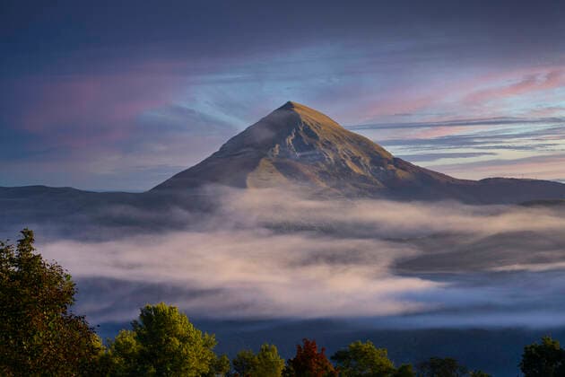 Mount Acuto at sunrise in autumn, Apennines, Umbria, Italy, Europe Copyright: LorenzoxMattei 1264-372