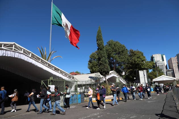 Sputnik V Booster Vaccination Campaign MEXICO CITY, MEXICO - FEBRUARY 1, 2022: People attend at the facilities of Campo Marte to receive the booster dose of Sputnik V vaccine to prevent infections of Covid-19 variants. On February 1, 2022 in Mexico City; Mexico. (Photo by Luis Barron Eyepix Group) Copyright: xLuisxBarronx xEyepixxGroupx EYEPIXGROUP_LB_01022022_55213