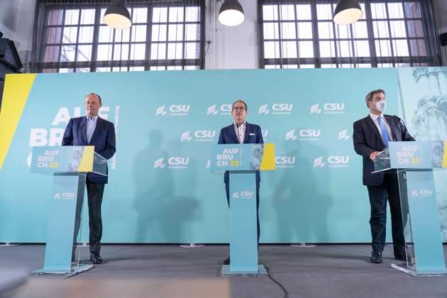Winterklausur AUFBRUCH22 der CSU im Bundestag - Pressestatement Alexander Dobrindt, MdB und Vorsitzender der CSU im Bundestag mit Dr. Markus Söder, Ministerpräsident des Freistaats Bayern und Vorsitzender der CSU und Friedrich Merz, Vorsitzender der CDU Deutschlands;Winterklausur AUFBRUCH22 der CSU im Bundestag - Pressestatement Alexander Dobrindt, MdB und Vorsitzender der CSU im Bundestag mit Dr. Markus Söder, Ministerpräsident des Freistaats Bayern und Vorsitzender der CSU und Friedrich Merz, Vorsitzender der CDU,