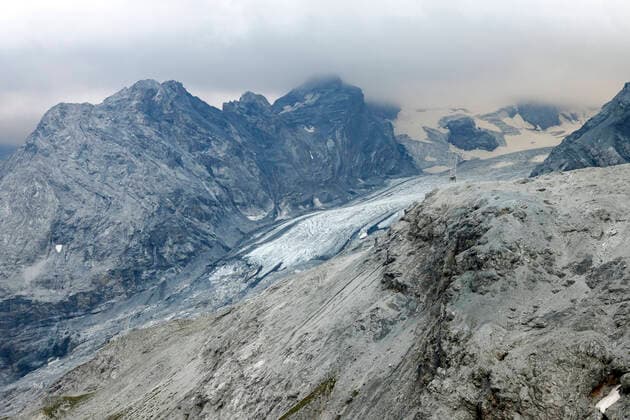 IMAGO Nature: Unsere Erde, Klimawandel, Gletscherschmelze Stilfser Joch-Gletscher, Italien, Suedtirol, Bormio, Stilfser Joch Glacier at the Stelvio Pass, Italy, South Tyrol, Bormio, Stilfser Joch BLWS660944 *** Stelvio Pass Glacier, Italy, South Tyrol, Bormio, Stilfser Joch Glacier at the Stelvio Pass, Italy, South Tyrol, Bormio, Stilfser Joch BLWS660944 Copyright: xblickwinkel M.xWoikex