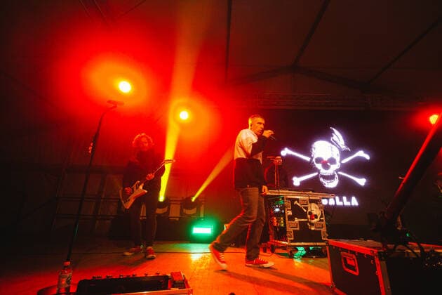 Carnival Concert In Cologne german band Kasalla lead singer Bastian Campmann sings on the stage during the carnival concert held in Cologne, Germany on Feb 4, 2022 as Omicron waves hits new record in Germany Cologne Germany  Copyright: xYingxTangx originalFilename: tang-notitle220204_npgf2.jpg