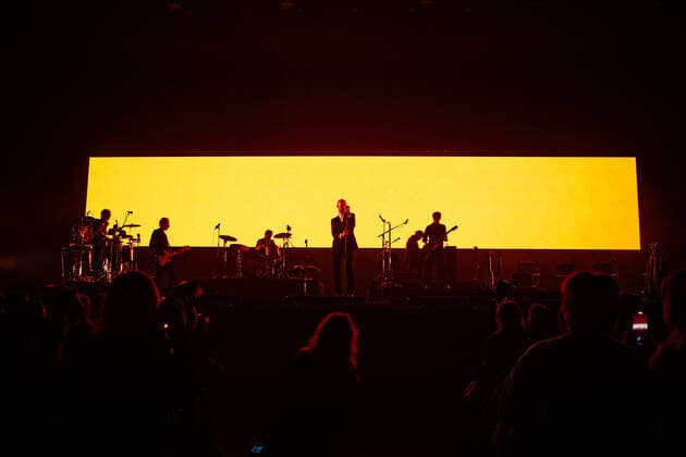 Madrugada live in Oslo, Norway Oslo, Norway. 04th, February 2022. The Norwegian rock band Madrugada performs a live concert at Oslo Spektrum in Oslo. Here singer and songwriter Sivert Hoyem is seen live on stage. Oslo Norway  Copyright: xGonzalesxPhoto Per-OttoxOppix