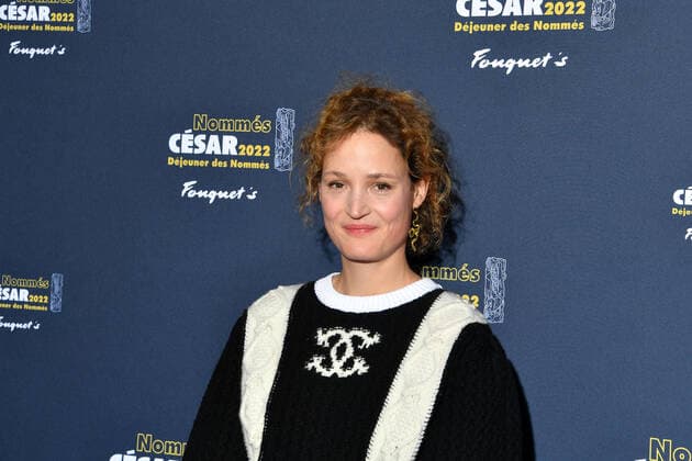 Vicky Krieps - Dejeuner des nommes aux Cesar 2022 au Fouquet s a Paris CELEBRITES : Dejeuner des nommes aux Cesar 2022 au Fouquet s - Paris - 06 02 2022 LionelUrman Panoramic 