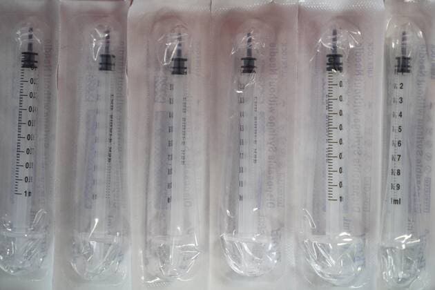 February 6, 2022: Detail of syringes. The Salvadoran Ministry of Health announced it had surpassed 10 million vaccine doses applied. - ZUMAf143 20220206_zip_f143_010 Copyright: xCamiloxFreedmanx