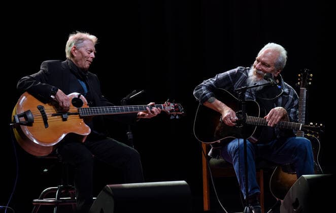 February 8, 2022, Orlando, Florida, United States: Jack Casady (L) and Jorma Kaukonen of Hot Tuna perform at The Plaza Live in Orlando. Casady and Kaukonen are founding members of the psychedelic rock band, Jefferson Airplane. Orlando United States - ZUMAs197 20220208_zaa_s197_342 Copyright: xPaulxHennessyx