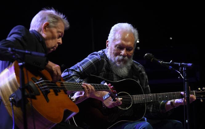 February 8, 2022, Orlando, Florida, United States: Jack Casady (L) and Jorma Kaukonen of Hot Tuna perform at The Plaza Live in Orlando. Casady and Kaukonen are founding members of the psychedelic rock band, Jefferson Airplane. Orlando United States - ZUMAs197 20220208_zaa_s197_347 Copyright: xPaulxHennessyx