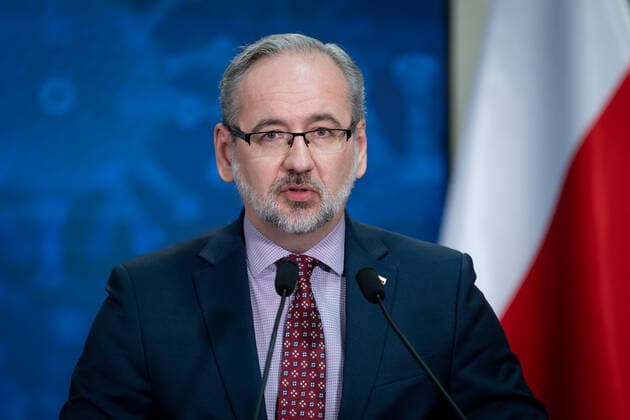 Poland Cuts COVID Restrictions Minister of Health Adam Niedzielski during the press conference announced a cut to the isolation period for people infected with the coronavirus and looser quarantine rules. Warsaw, Poland, on 9 February 2022 Warsaw Mazowsze Poland  Copyright: xMateuszxWlodarczykx originalFilename: wlodarczyk-polandcu220209_np1VB.jpg