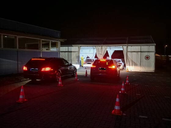Mobile PCR-Teststation beim DRK Eine von mehreren mobilen Teststationen für PCR-Tests im Auftrag der Region Hannover vom Deutschen Roten Kreuz Copyright: xBerndxGüntherx