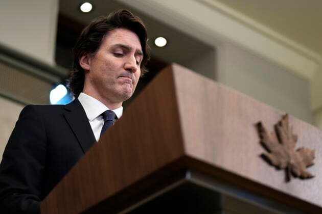 News Bilder des Tages February 11, 2022, Ottawa, ON, CAN: Prime Minister Justin Trudeau speaks during a media availability about the ongoing protests in Ottawa and blockades at various Canada-U.S. borders, in West Block on Parliament Hill, in Ottawa on Friday, Feb. 11, 2022. Ottawa CAN  - ZUMAc35_ 20220211_zaf_c35_151 Copyright: xJustinxTangx