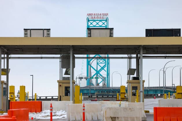 The Ambassador Bridge which connects Canada and The United States and boarder check points in Detroit, Michigan, stand empty after Canadian truckers blocked the bridge on Canadian side of the boarder in response to protest against COVID-19 vaccine mandates and restrictions. Detroit USA - ZUMAd167 20220211_new_d167_001 Copyright: xBrianxDempseyx