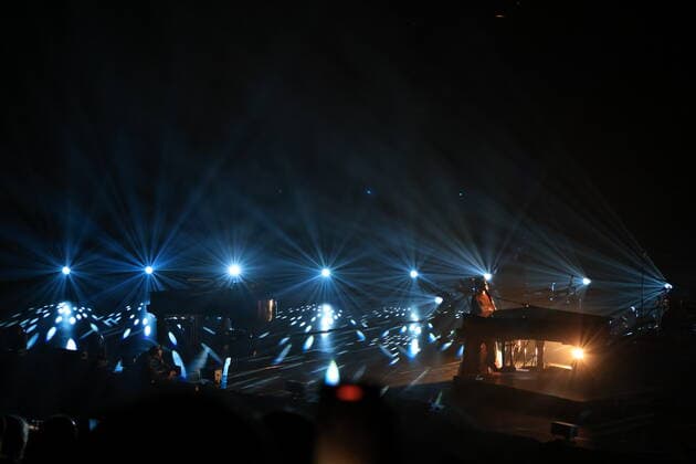 (220212) -- ALULA, Feb. 12, 2022 -- Alicia Keys performs during the One Night Only concert in AlUla, Saudi Arabia, Feb. 11, 2022. ) SAUDI ARABIA-ALULA-CONCERT-ALICIA KEYS WangxHaizhou 