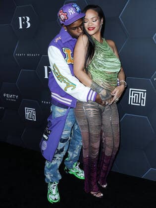 Bilder des Jahres 2022, Entertainment 02 Februar Entertainment Themen der Woche KW06 Fenty Beauty And Fenty Skin Celebration Hosted By Rihanna American rapper A$AP Rocky (ASAP Rocky, Rakim Athelaston Mayers) and pregnant girlfriend Barbadian singer Rihanna (Robyn Rihanna Fenty NH) wearing The Attico arrive at the Fenty Beauty And Fenty Skin Celebration Hosted By Rihanna held at Goya Studios on February 11, 2022 in Hollywood, Los Angeles, California, United States. Goya Studios, Hollywood, Los Angeles, California California United States  Copyright: xImagexPressxAgencyx originalFilename: collin-fentybea220212_npDAs.jpg