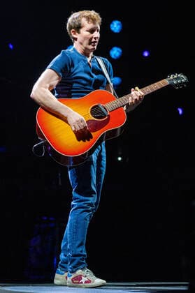 Singer-songwriter James Blunt performs live at Leeds First Direct Arena as part of his Once Upon A Mind tour Featuring: James Blunt Where: Leeds, Yorkshire, United Kingdom When: 11 Feb 2022 Credit: Graham Finney Cover Images Copyright: xx 51150187 EDITORIAL USE ONLY. NOT FOR USE BY NEWSPAPERS BASED IN THE UK.