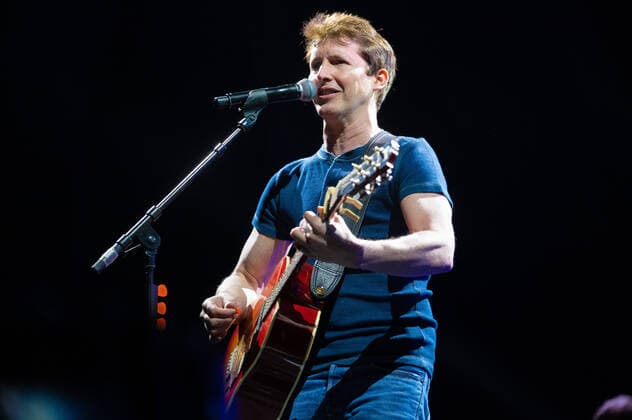 Singer-songwriter James Blunt performs live at Leeds First Direct Arena as part of his Once Upon A Mind tour Featuring: James Blunt Where: Leeds, Yorkshire, United Kingdom When: 11 Feb 2022 Credit: Graham Finney Cover Images Copyright: xx 51150178 EDITORIAL USE ONLY. NOT FOR USE BY NEWSPAPERS BASED IN THE UK.