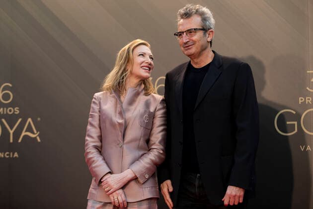 Cate Blanchett In Press Conference Of Goya Awards Cate Blanchett poses with Mariano Barroso during Press conference a prelude to the Goya Awards Gala 2022 at Reina Sofia palace. On February 12, 2022. Valencia Spain  Copyright: xJosexMiguelxFernandezx originalFilename: fernandezdevelascosanz-cateblan220212_npWbZ.jpg