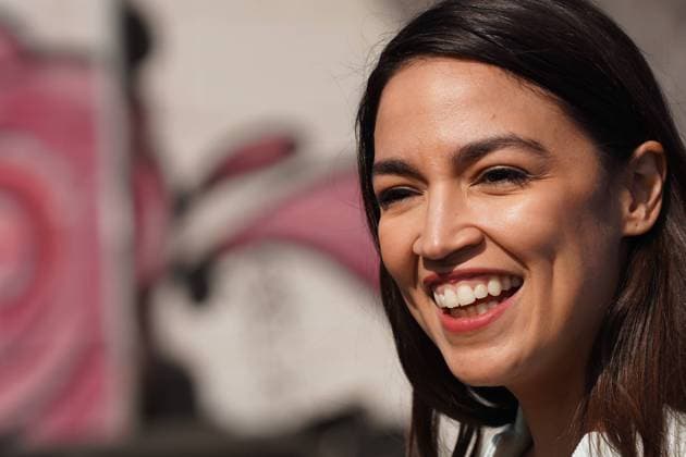 Berühmte Feministinnen, Alexandria Ocasio-Cortez February 12, 2022: Congresswoman ALEXANDRIA OCASIO-CORTEZ (D-NY) speaks while campaigning in San Antonio for progressive Democratic congressional candidates Jessica Cisneros and Greg Casar. Ocasio-Cortez also made another weekend rally appearance in Austin, Tx. - ZUMAj53_ 20220212_zaf_j53_019 Copyright: xRobinxJerstadx