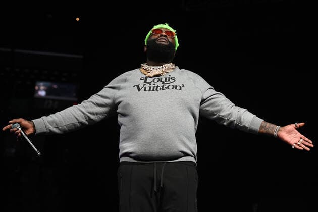 SUNRISE FL - FEBRUARY 12: Rick Ross performs during the Legendz of the Streetz Tour at The FLA Arena on February 12, 2022 in Sunrise, Florida. Copyright: xmpi04x