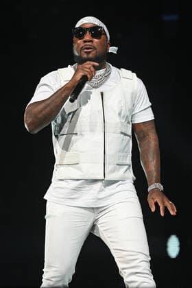 SUNRISE FL - FEBRUARY 12: Jeezy performs during the Legendz of the Streetz Tour at The FLA Arena on February 12, 2022 in Sunrise, Florida. Copyright: xmpi04x