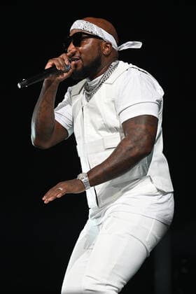 SUNRISE FL - FEBRUARY 12: Jeezy performs during the Legendz of the Streetz Tour at The FLA Arena on February 12, 2022 in Sunrise, Florida. Copyright: xmpi04x