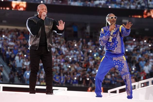 Musicians Dr. Dre (L) and Snoop Dogg perform in the Pepsi Super Bowl LVI Halftime Show during Super Bowl LVI between the Cincinnati Bengals and Los Angeles Rams at SoFi Stadium in Los Angeles on Sunday, February 13, 2022.  SBP20220213156 JohnxAngelillo